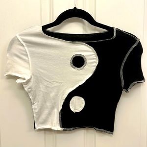 Yin yang crop top NWOT